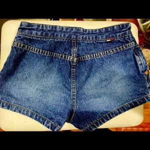 Tommy Hilfiger girls short/skirt